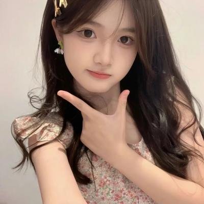 落在香杉树的雪花